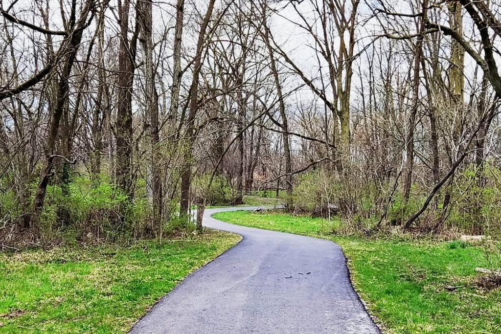 Wolf'S Cabin-Walk To Downtown Noblesville Exteriör bild